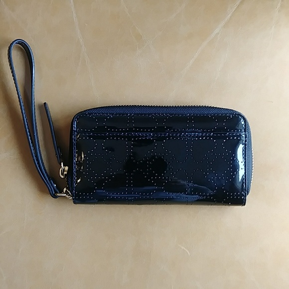 Kate Spade patent leather wristlet wallet - Picture 3 of 15
